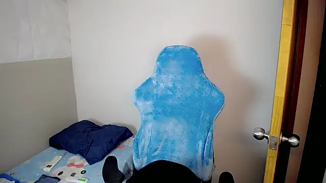 Mathias_twinkk élő XXX-chatje