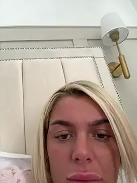 Irish_BarbieMilfx: απευθείας συνομιλία ΧΧΧ