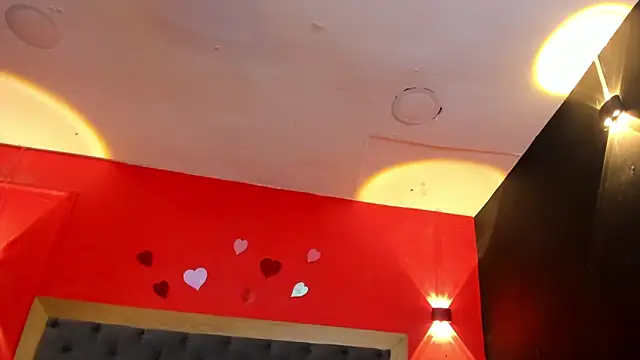 YayaHilton Live XXX Chat