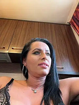 Hotmomcheckk_'s Live XXX Chat