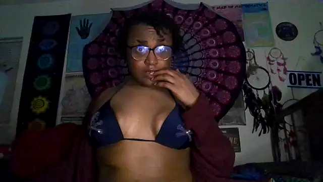 Czat XXX na żywo – GardeniaFields