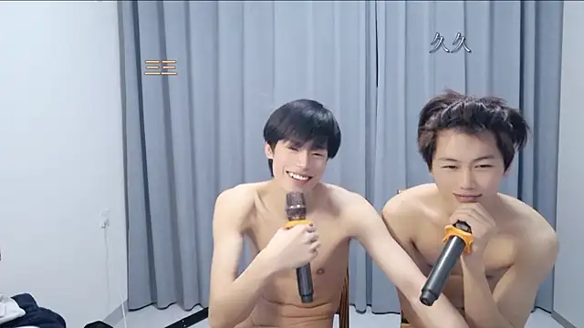 stripcha-798のウェブカメラショー