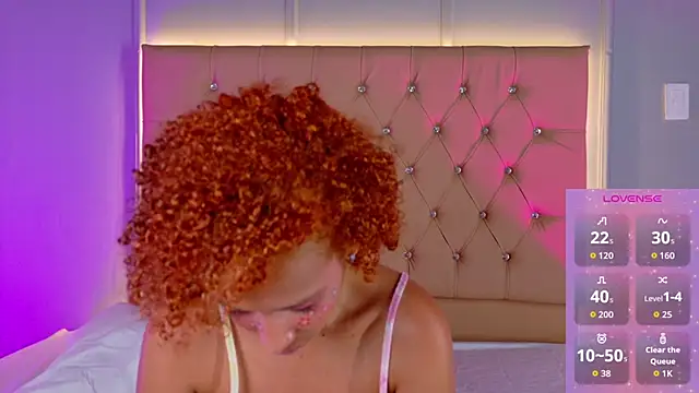 Chatroom XXX en direct de EmmaLawrence_