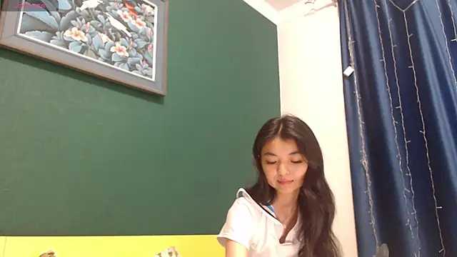 Shy_Kira's Live XXX Chat
