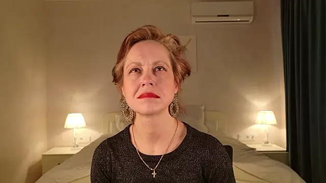 LioraWeiss: απευθείας συνομιλία ΧΧΧ