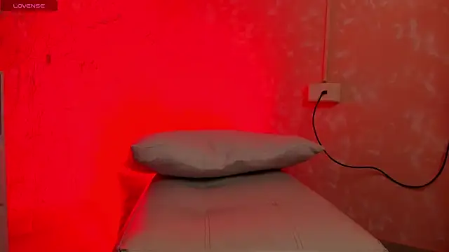 ThomasThundr's Webcam Show