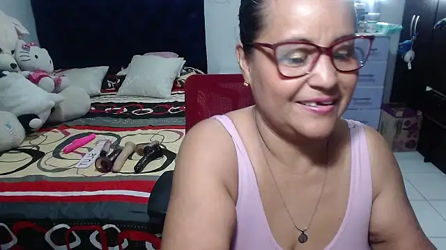 แชท XXX สดของ pervert_mommy_