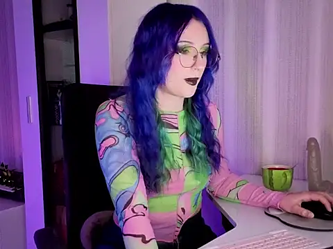 violet-siren-x Adlı Modelin Canlı XXX Sohbeti