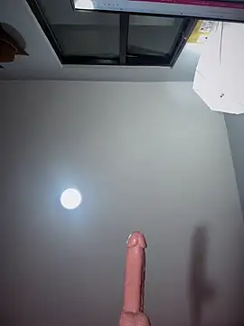 serena_willowのライブXXXチャ  ット