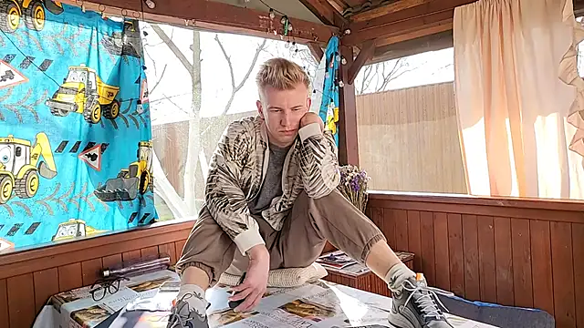 Vuitton Chat XXX in diretta