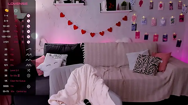 velvet_cherry_'s Live XXX Chat