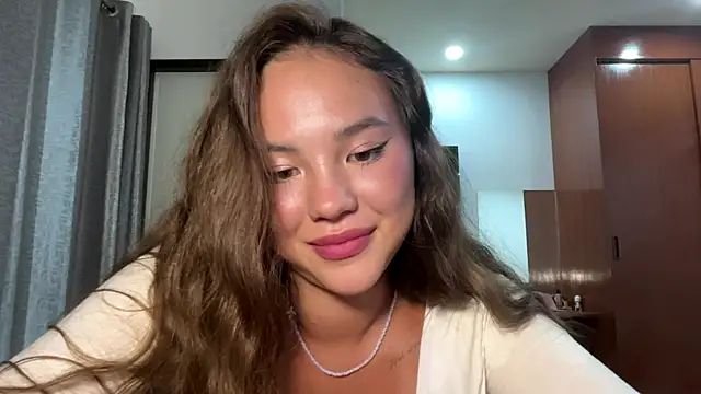 kamila_18_french's Live XXX Chat