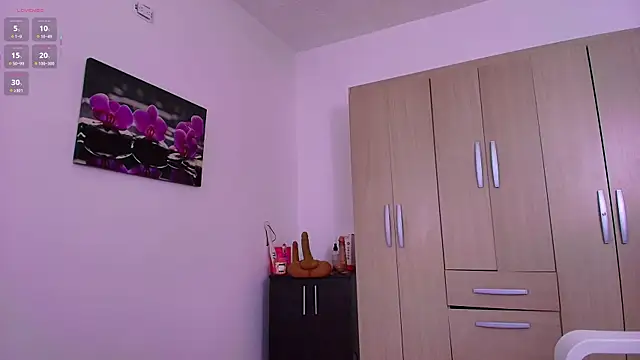 im_natalia Adlı Modelin Canlı XXX Sohbeti