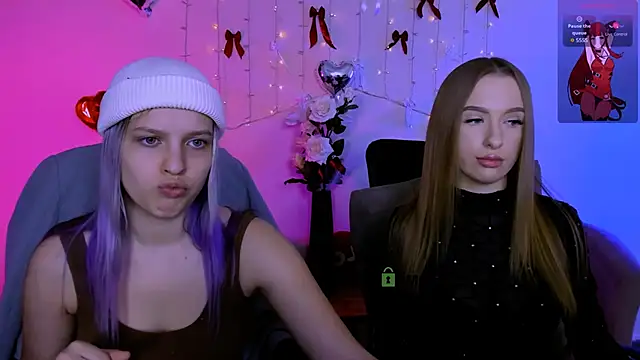 doll_vey élő XXX-chatje