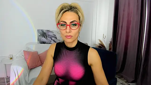 แชท XXX สดของ MuseOfStage