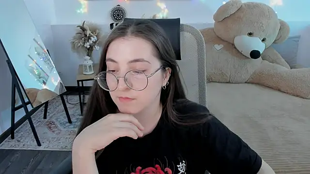 VirtuallVoyant Live XXX Chat