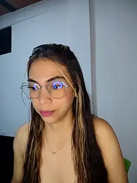 Chat XXX en directo de Evangeline_Bonnet