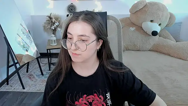 VirtuallVoyant Chat XXX live