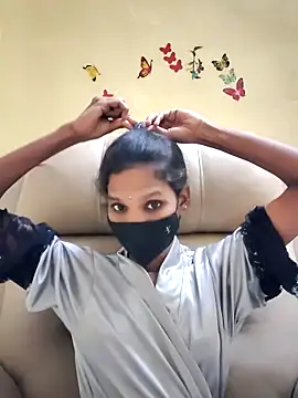 ramyasri-のライブXXXチャット