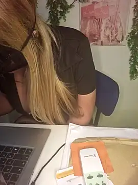 Libertine6259 Chat XXX live