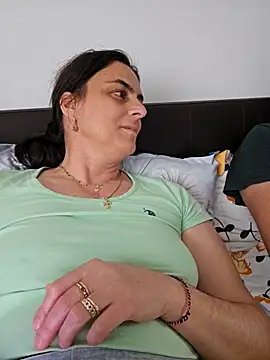 IsabelleCraftのライブXXXチャット