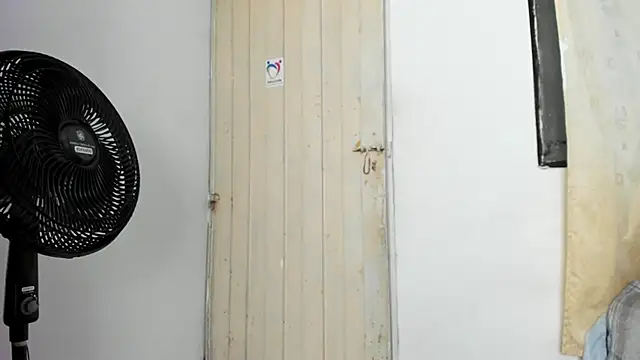 BlowMommy_ Chat XXX in diretta