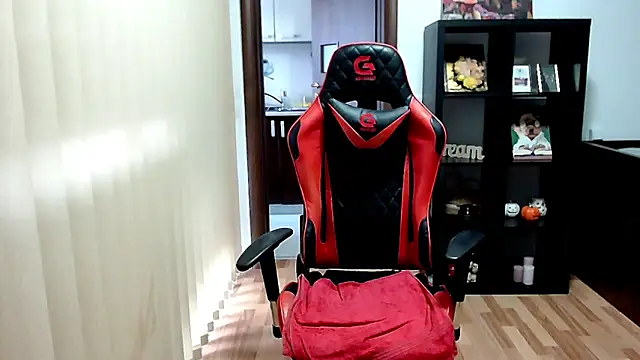 MissTroublle Live XXX-chat