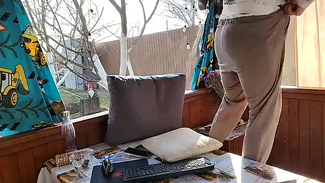 Vuitton élő XXX-chatje