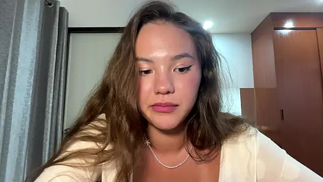 Webkamerová show kamila_18_french