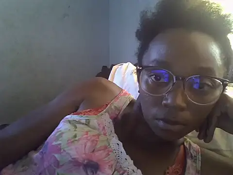 ElianeHot Chat XXX in diretta