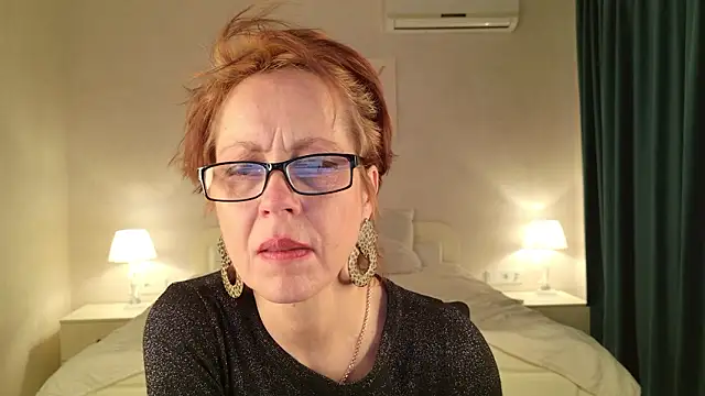 LioraWeiss Live XXX-chat