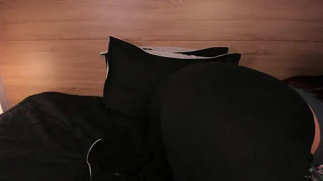 madelaine_blosson's Live XXX Chat