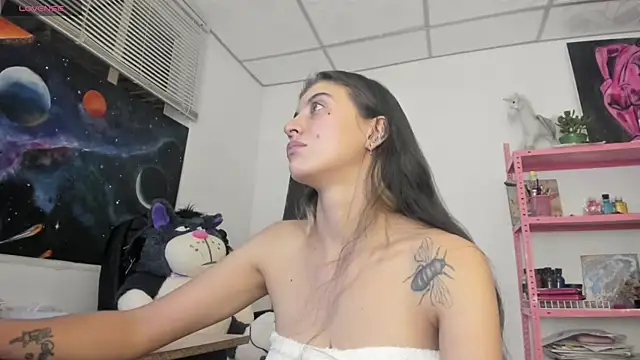 mariecam420 Adlı Modelin Canlı XXX Sohbeti