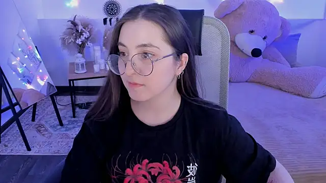 VirtuallVoyant's Live XXX Chat