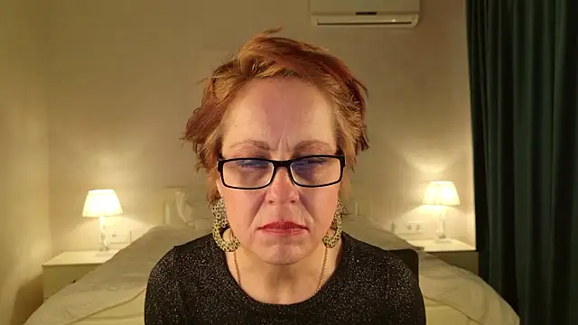 Živý XXX chat LioraWeiss