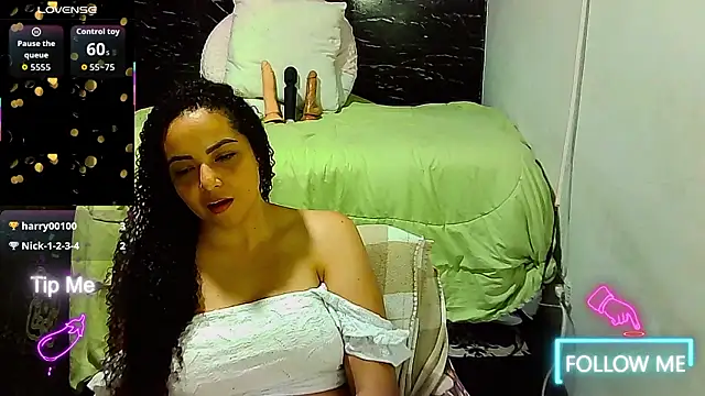 แชท XXX สดของ _naughty_milf