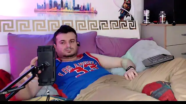 iuligruia69 在線直播表演