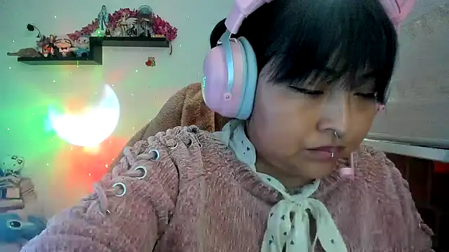 Shaddycute_のライブXXXチャット