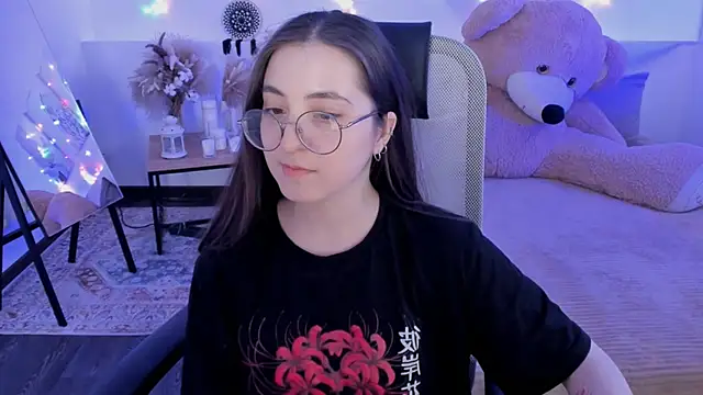 VirtuallVoyant's Live XXX Chat