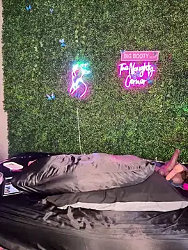 RenaThickAss Adlı Modelin Canlı XXX Sohbeti