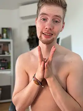 PublicLuke Live XXX-Chat