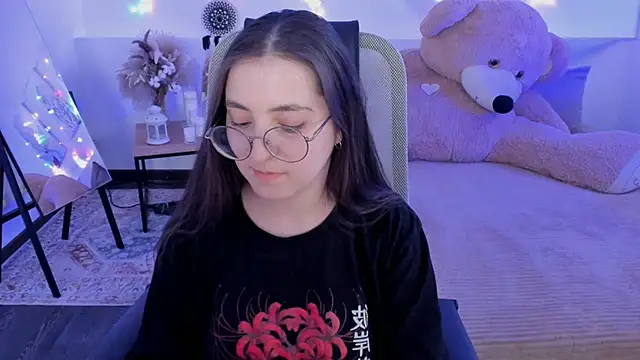 دردشة VirtuallVoyant الجنسية المباشرة