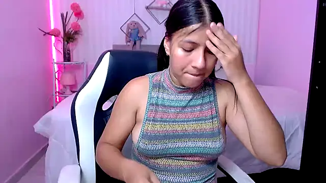 zara_cute élő XXX-chatje