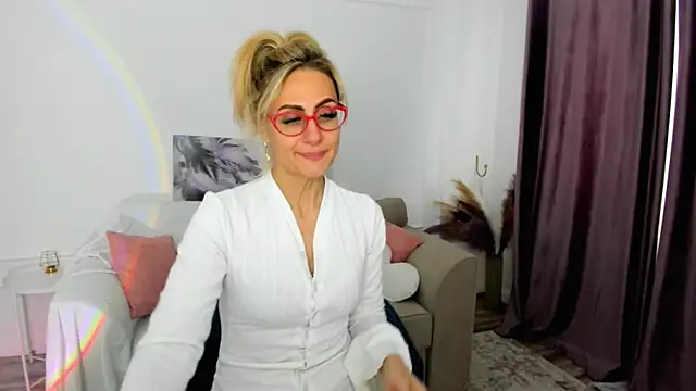 MuseOfStage's Live XXX Chat