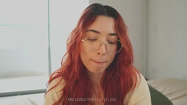 dearnina_ live XXX chat