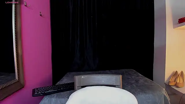 ScarletBigTitties 라이브 XXX 채팅