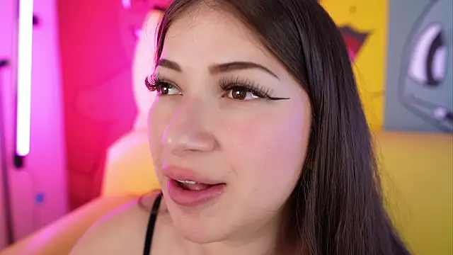 miss__pamela Adlı Modelin Canlı XXX Sohbeti