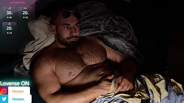 Musculus6 élő XXX-chatje