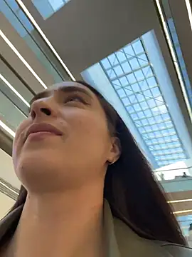 Holly_Play – Kamerová šou