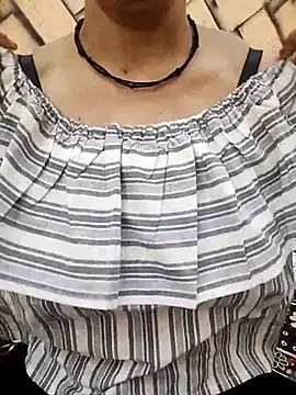 Rising_Queen 라이브 XXX 채팅